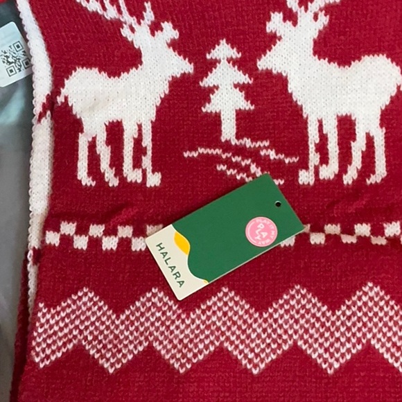 Other - Halara Christmas Scarf